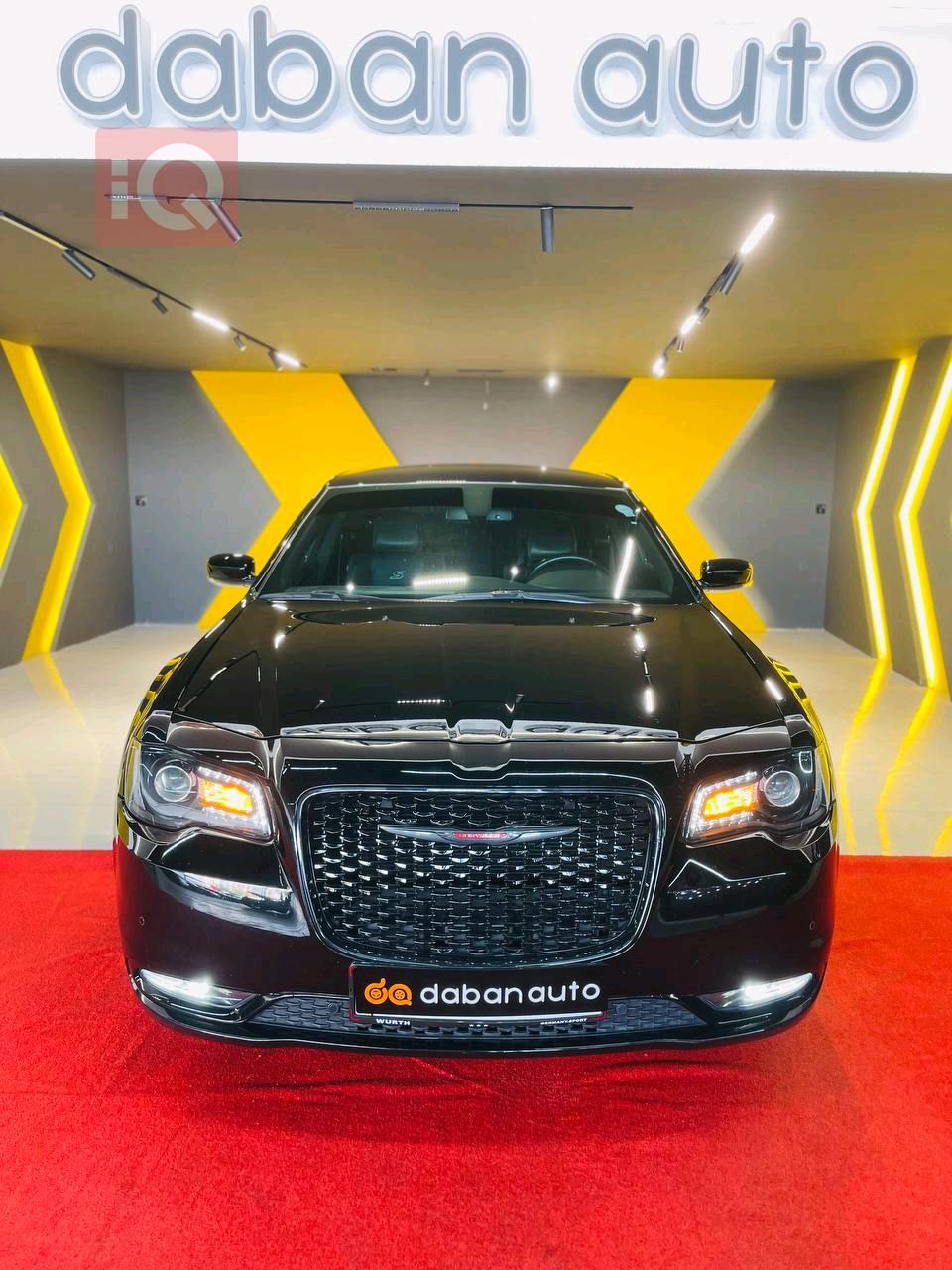 کرایسلەر 300